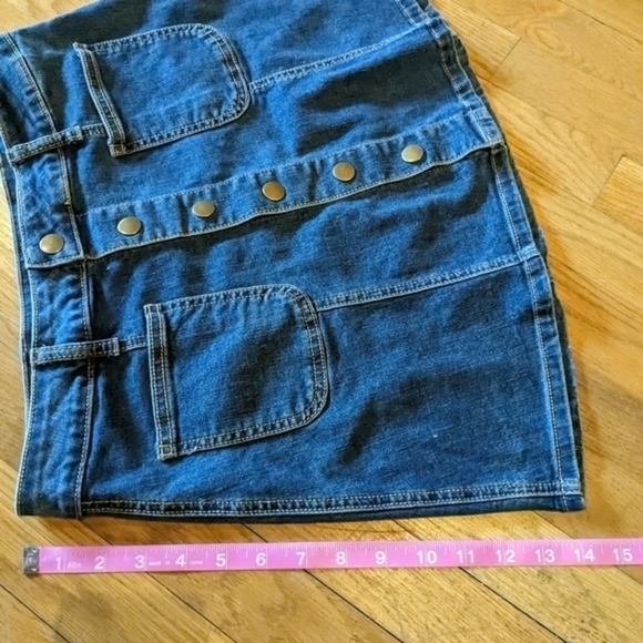 Alter'd State Small Short Blue Denim Jean Skirt‎ w/ Button Enclosure - Picture 7 of 10
